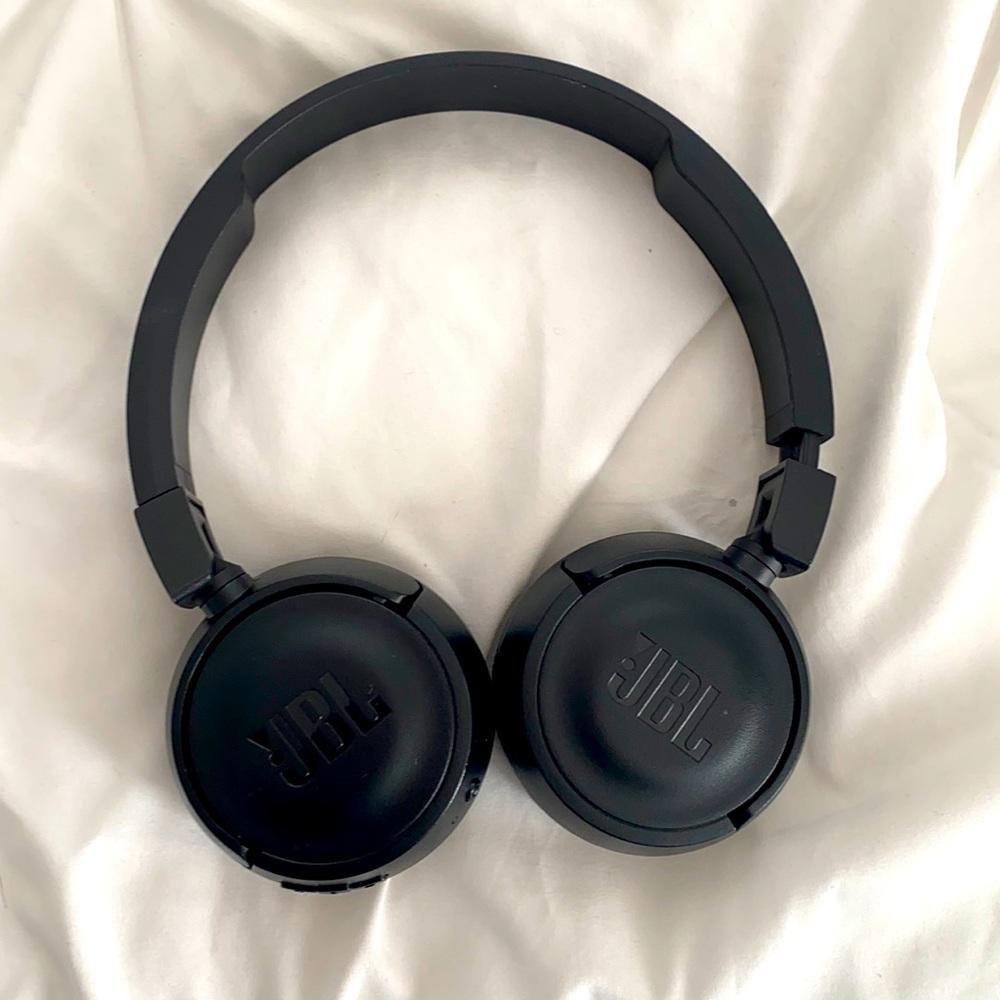 JBL Headphones Barely Used
